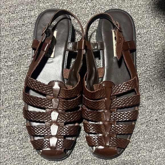 Cherokee Shoes - Brown Woven Leather Sandals Cherokee brown strappy sandals 10